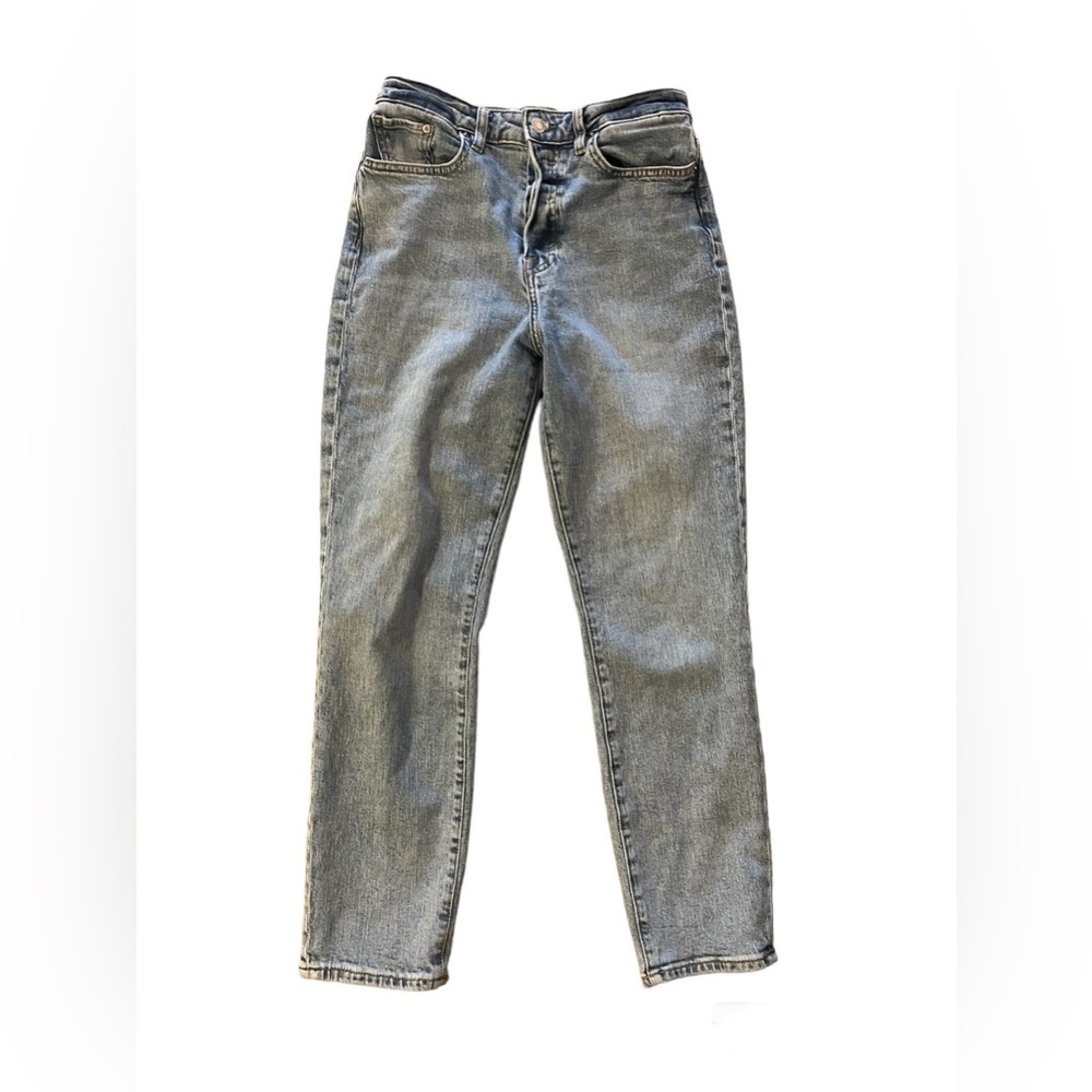 H&M mom jeans size 6